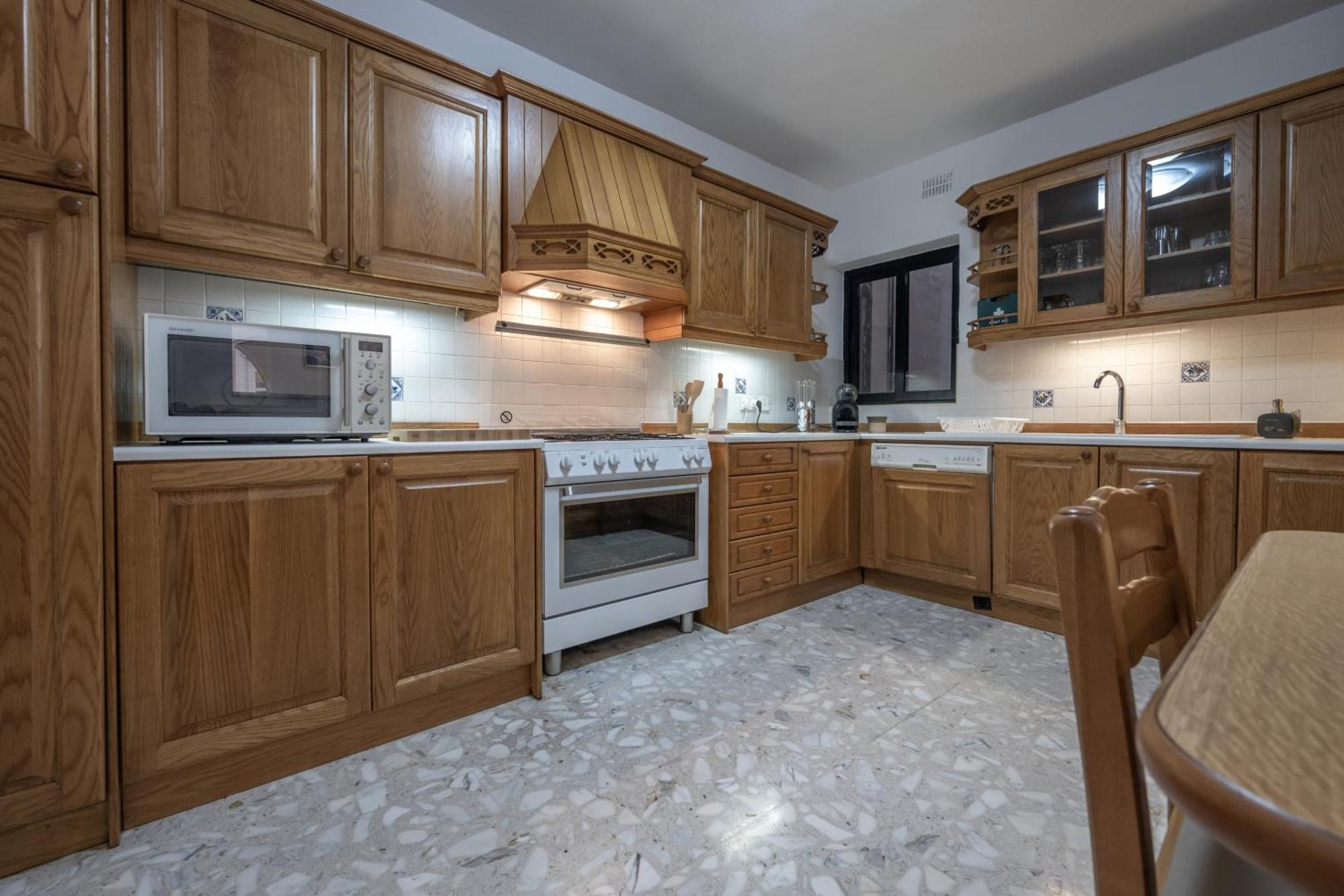 Spacious 3 Bedroom Apartment In The Heart Of St Julians Saint Julian's Exterior photo