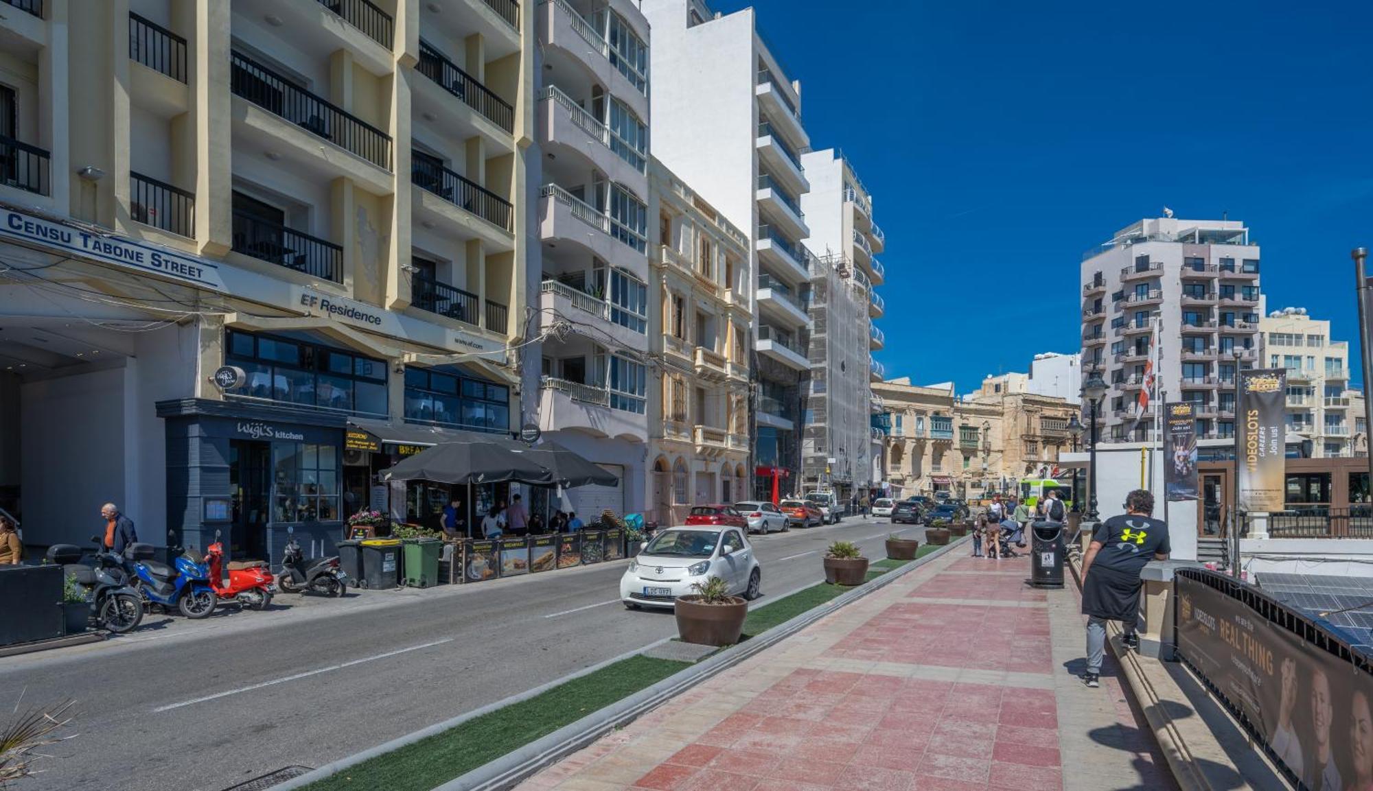 Spacious 3 Bedroom Apartment In The Heart Of St Julians Saint Julian's Exterior photo